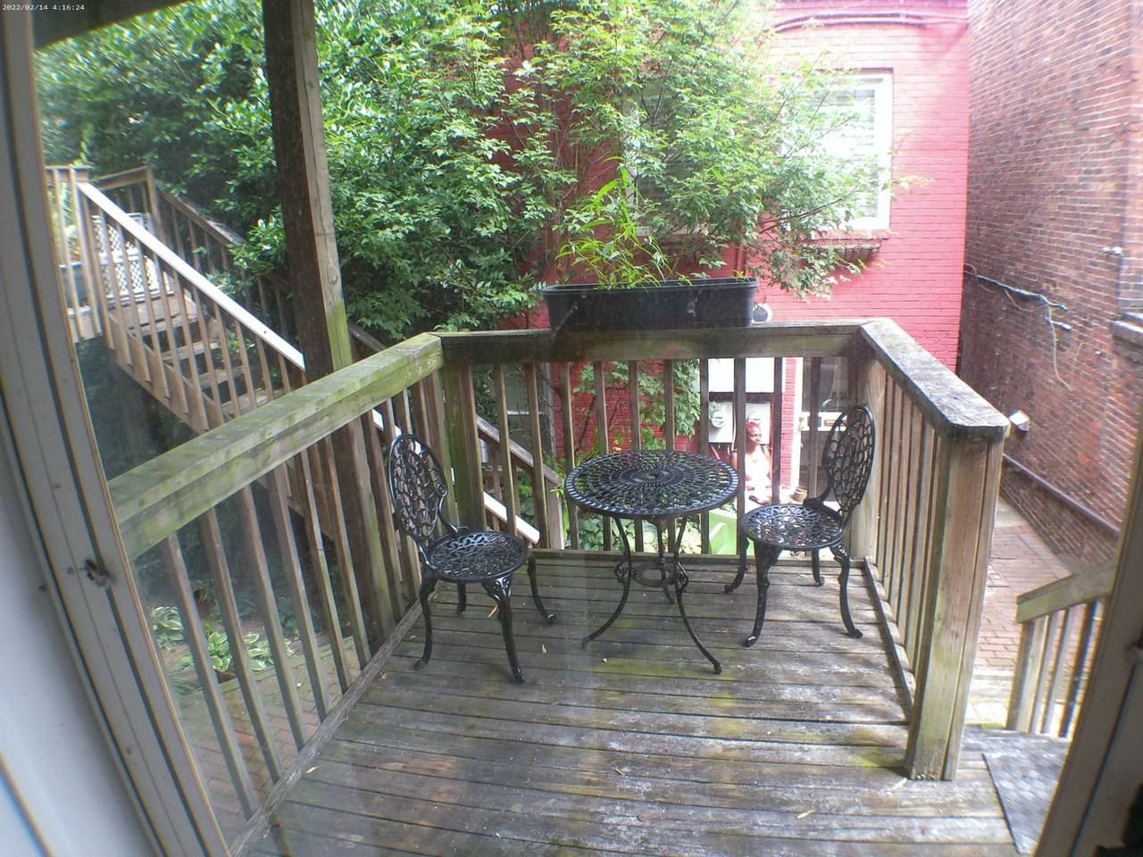 14 E Mount Vernon Pl - Photo 7 of 17