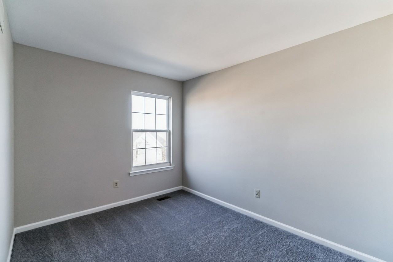 487 Fort Hill Cir - Photo 6 of 40