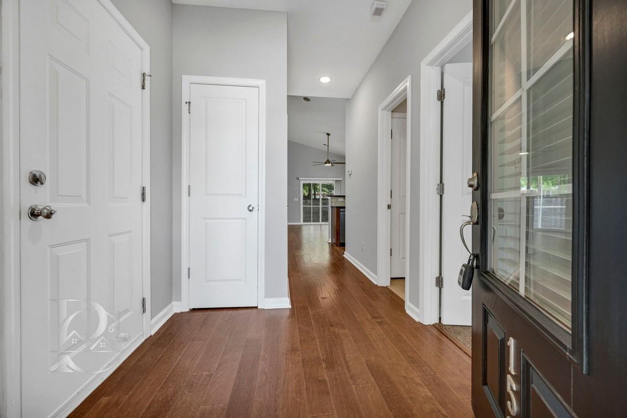 157 Springhaven Dr - Photo 3 of 30