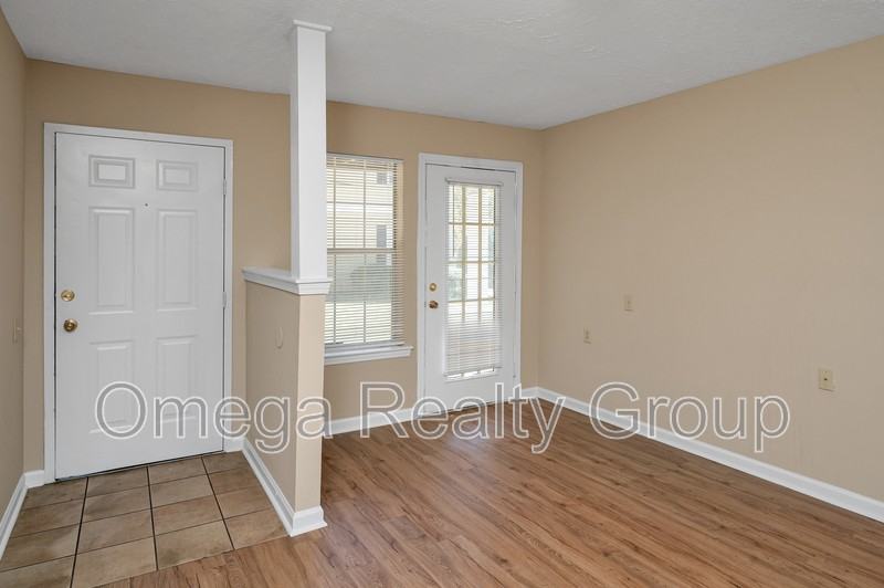 156 Patton St W #Q - Photo 7 of 25