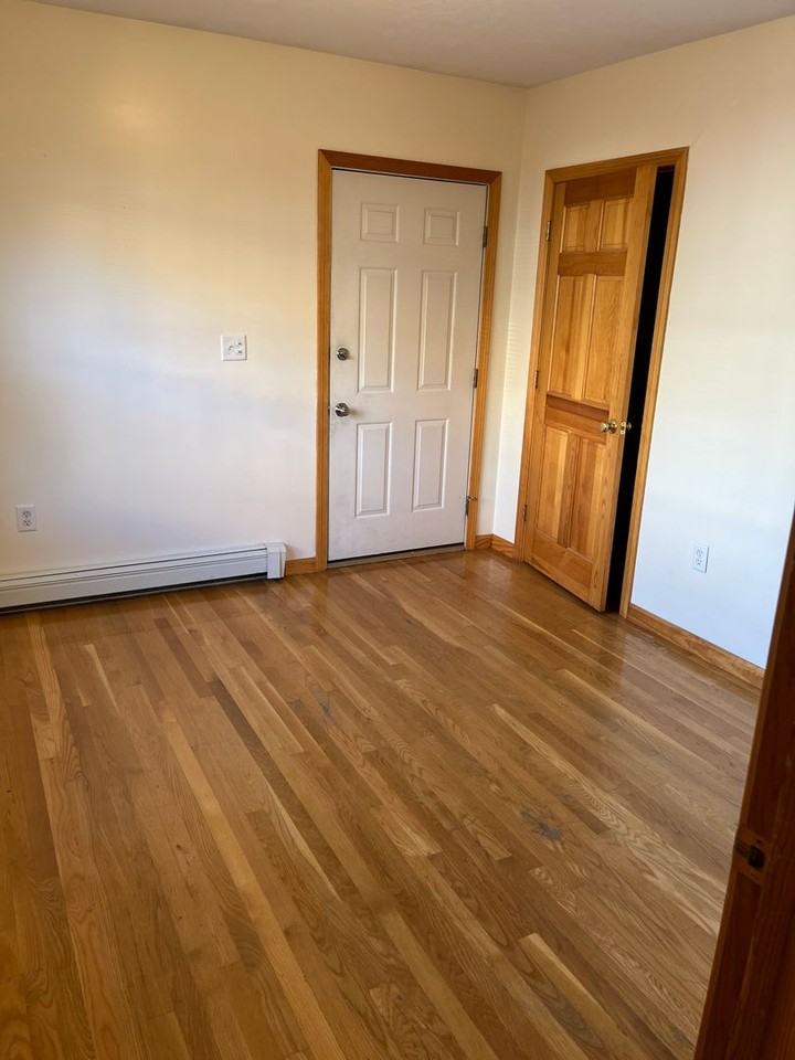 998 Washington St #2 - Photo 6 of 19