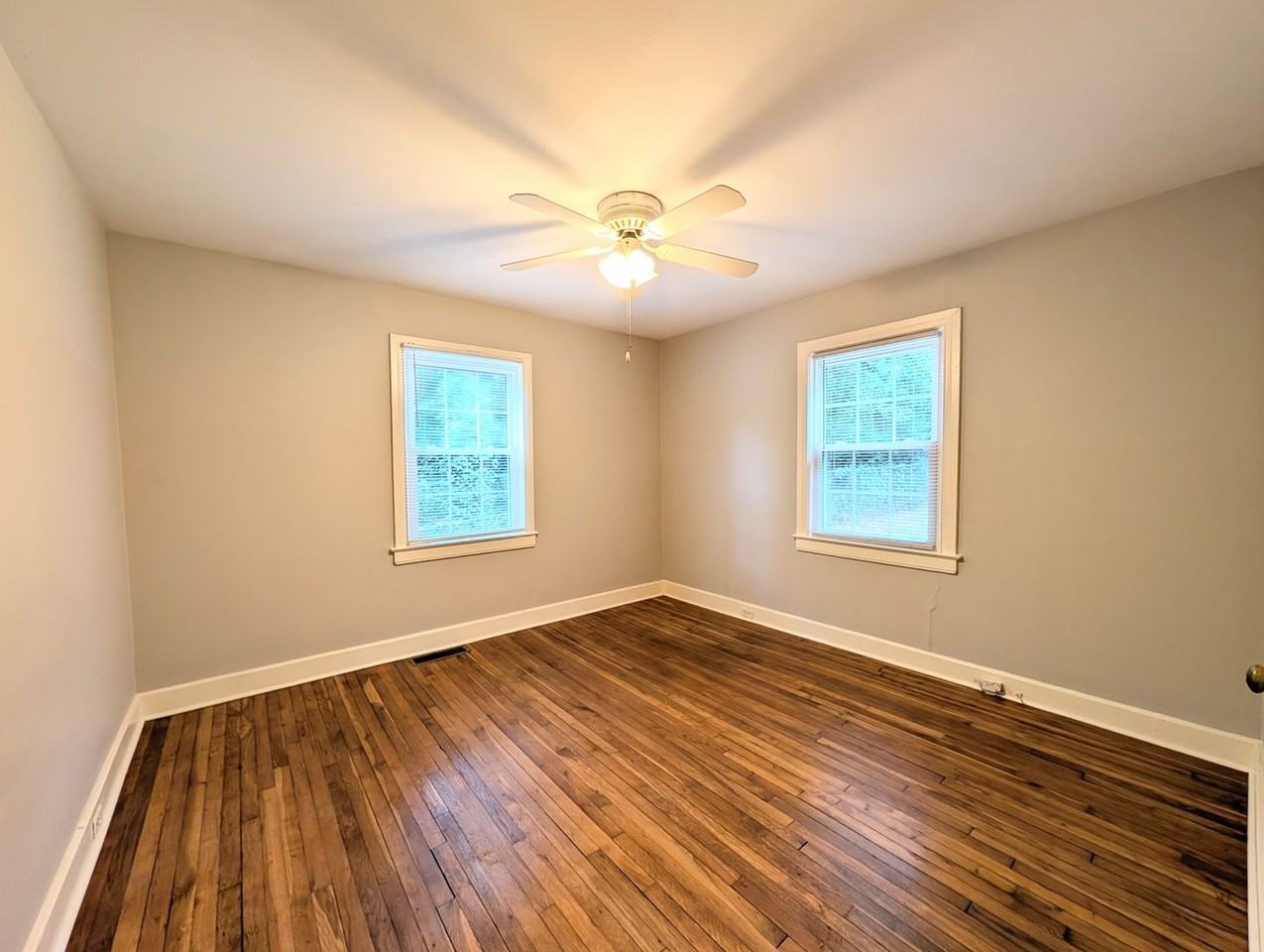 401 Furches St - Photo 7 of 22