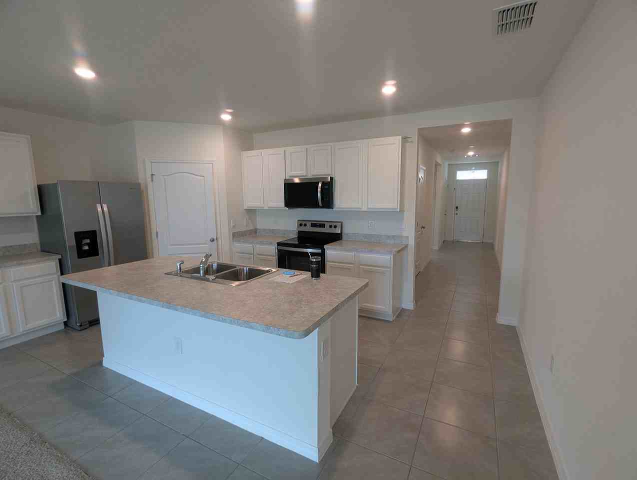 1903 Henin Cir - Photo 4 of 29
