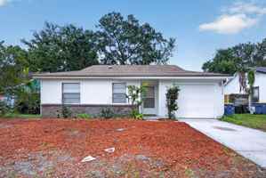 featured image of 1040 Willow Cove Ct E