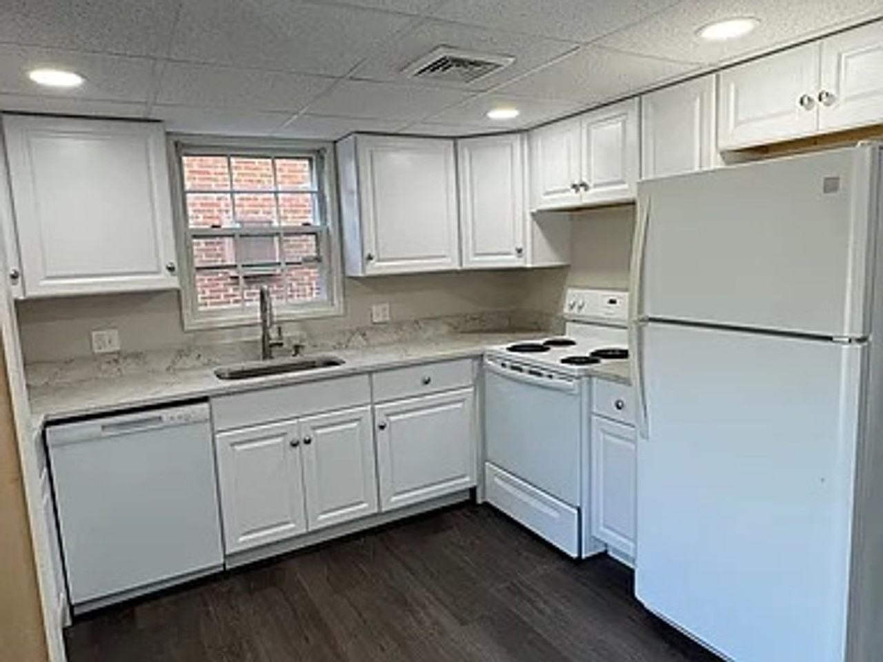 238 Mount Vernon St #238 - Photo 2 of 16
