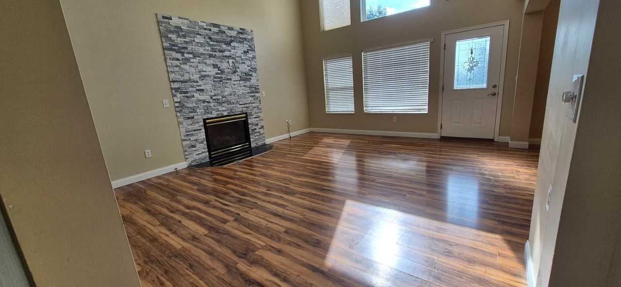 2999 Iowa Ct - Photo 5 of 40