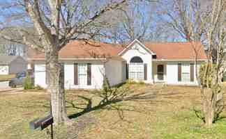 featured image of 2145 Franklin St