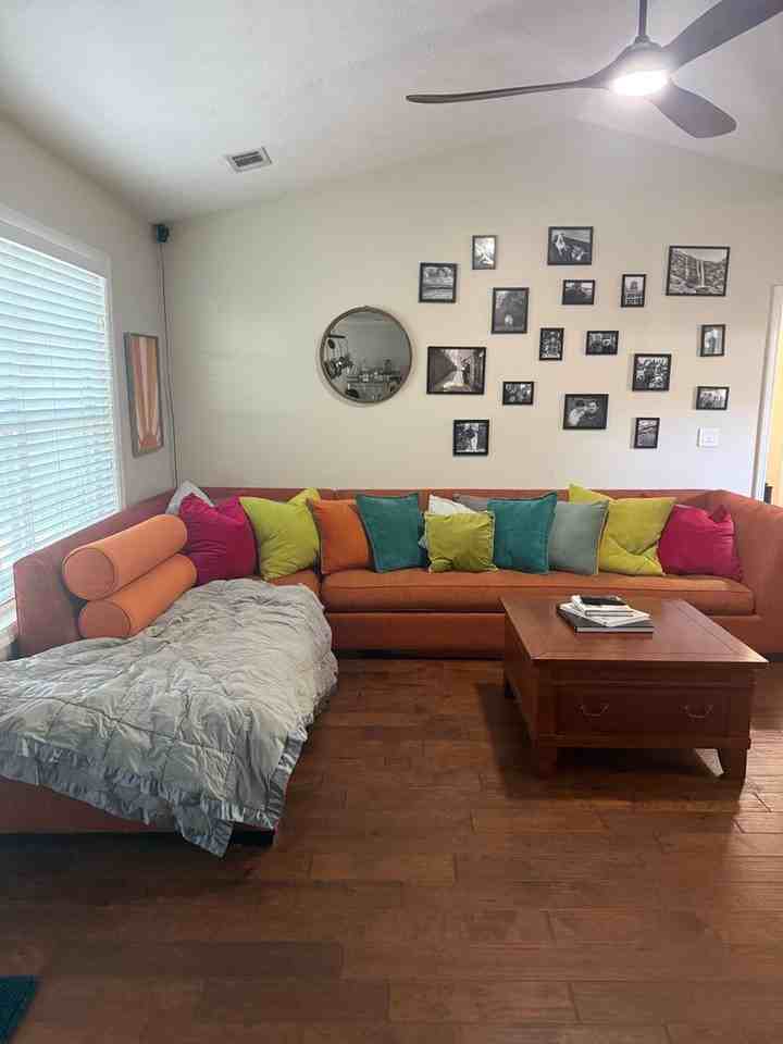 2145 Franklin St - Photo 2 of 13