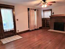 featured image of 1011 S Armstrong St