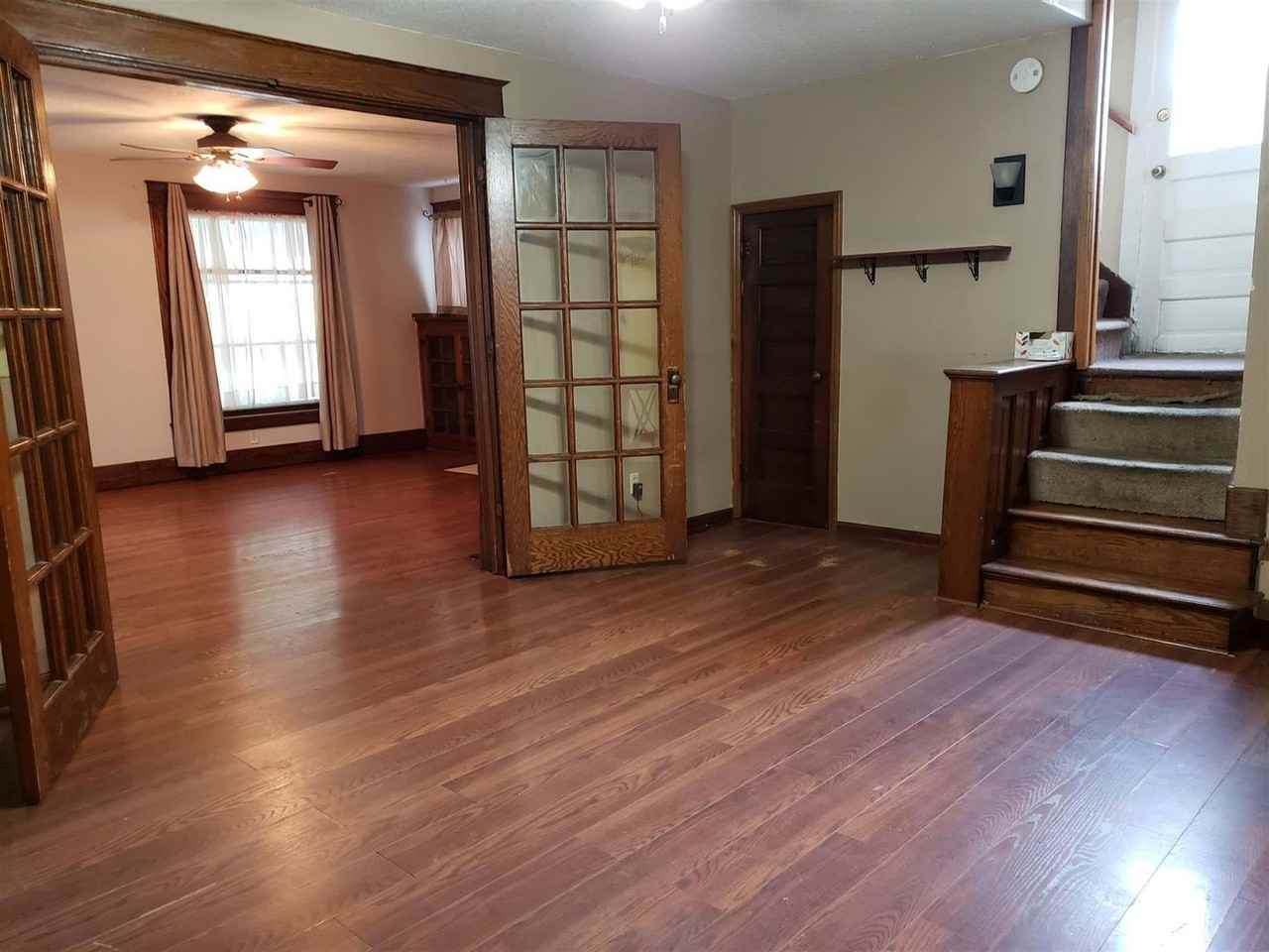 1011 S Armstrong St - Photo 5 of 17