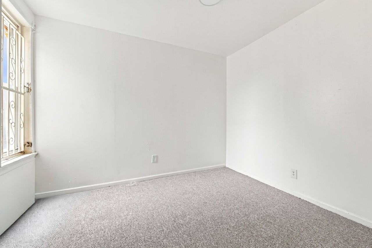 1030 E Chelten Ave - Photo 6 of 13