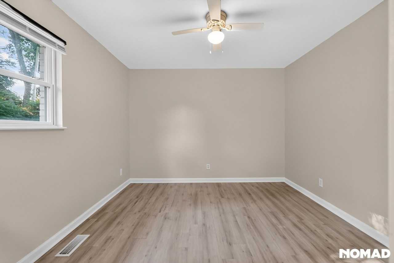 1007 Grant St - Photo 7 of 30