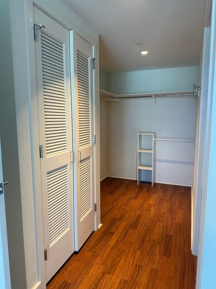 600 Ala Moana Blvd #905 - Photo 5 of 15