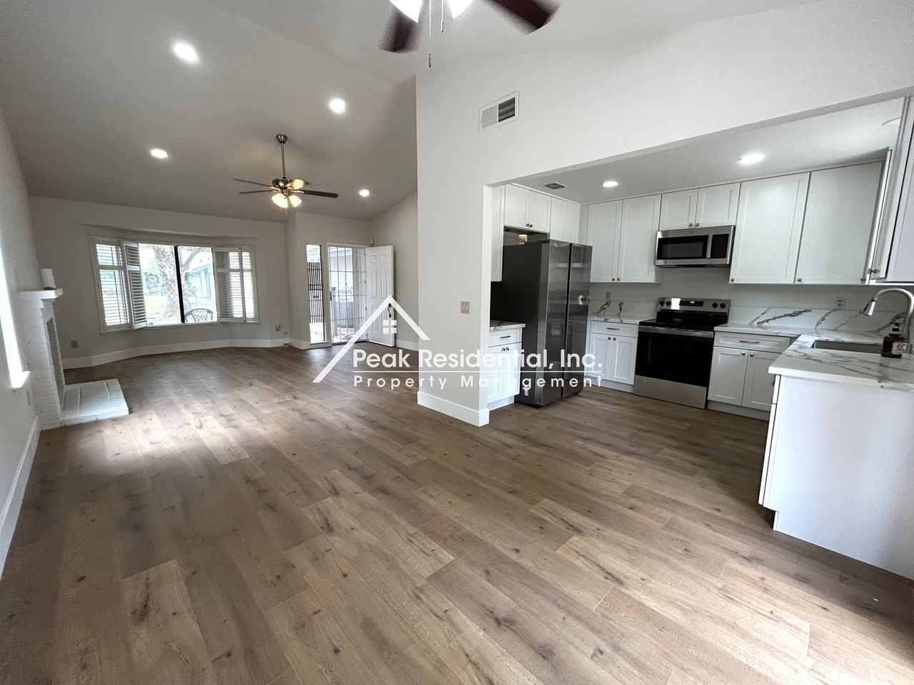 7400 Martignetti Ct - Photo 7 of 29