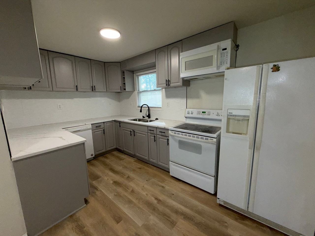13091 E Lakeridge Dr - Photo 4 of 22