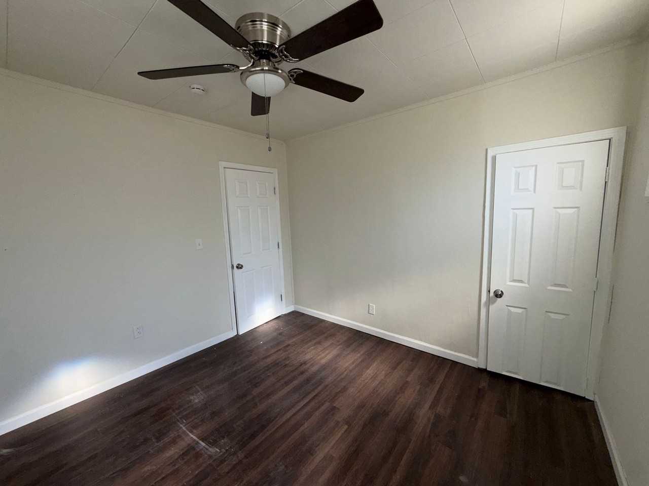 8213 John Pl - Photo 6 of 16