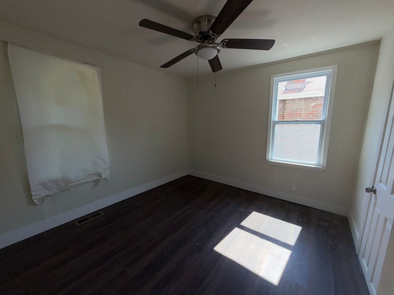 8213 John Pl - Photo 7 of 16