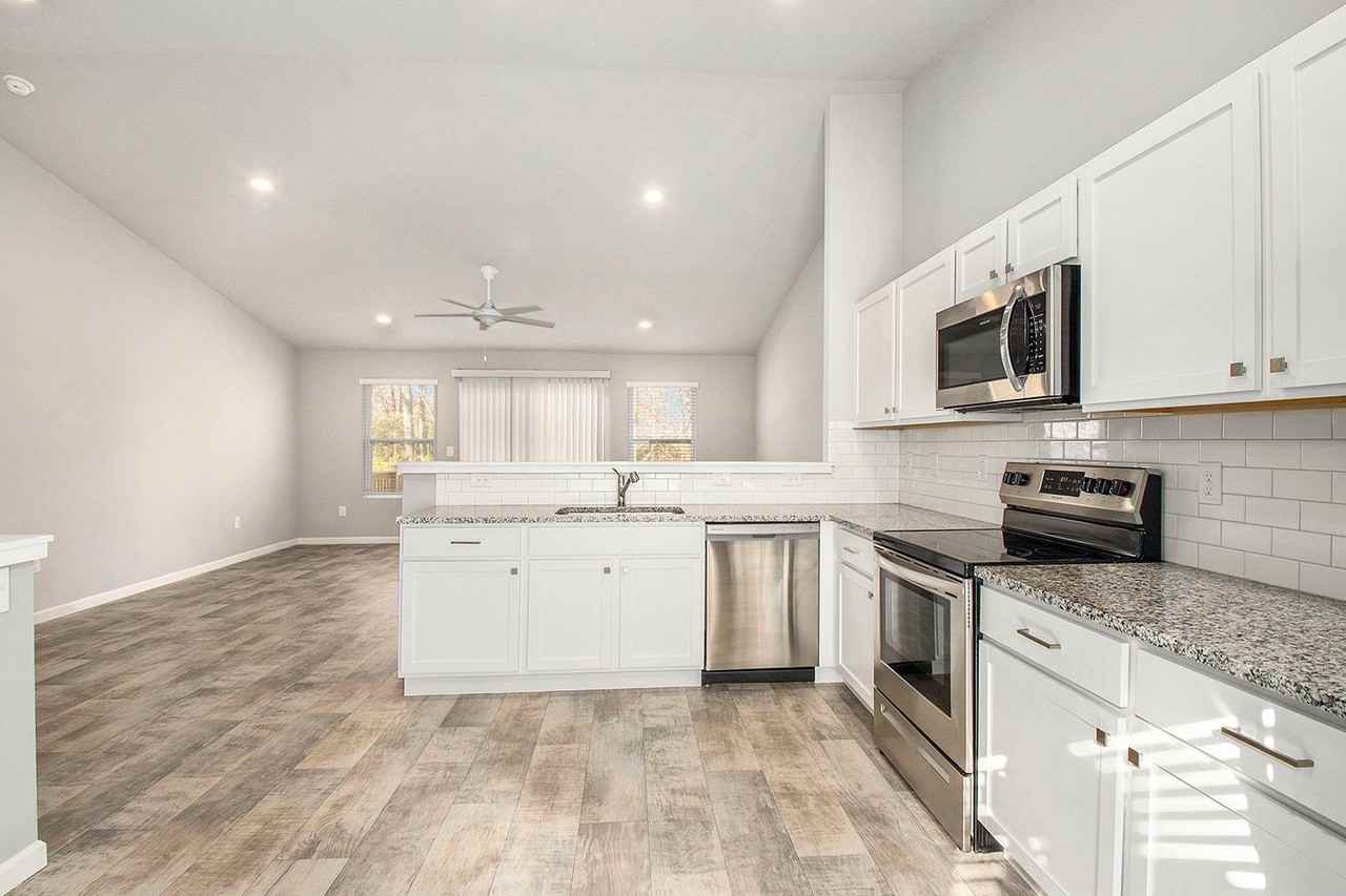 5447 E Karen Ct - Photo 5 of 26