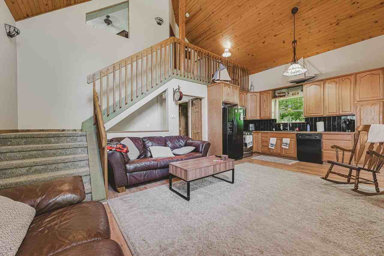 153 Lighthouse Ln - Photo 4 of 18