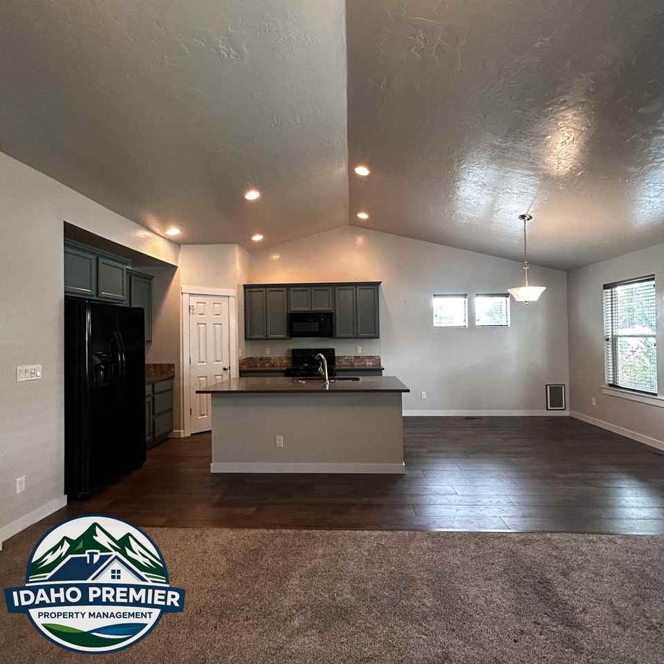 1875 W Deserthawk Dr #A - Photo 6 of 24