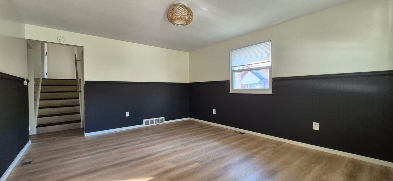 319 Orchard Dr - Photo 3 of 27