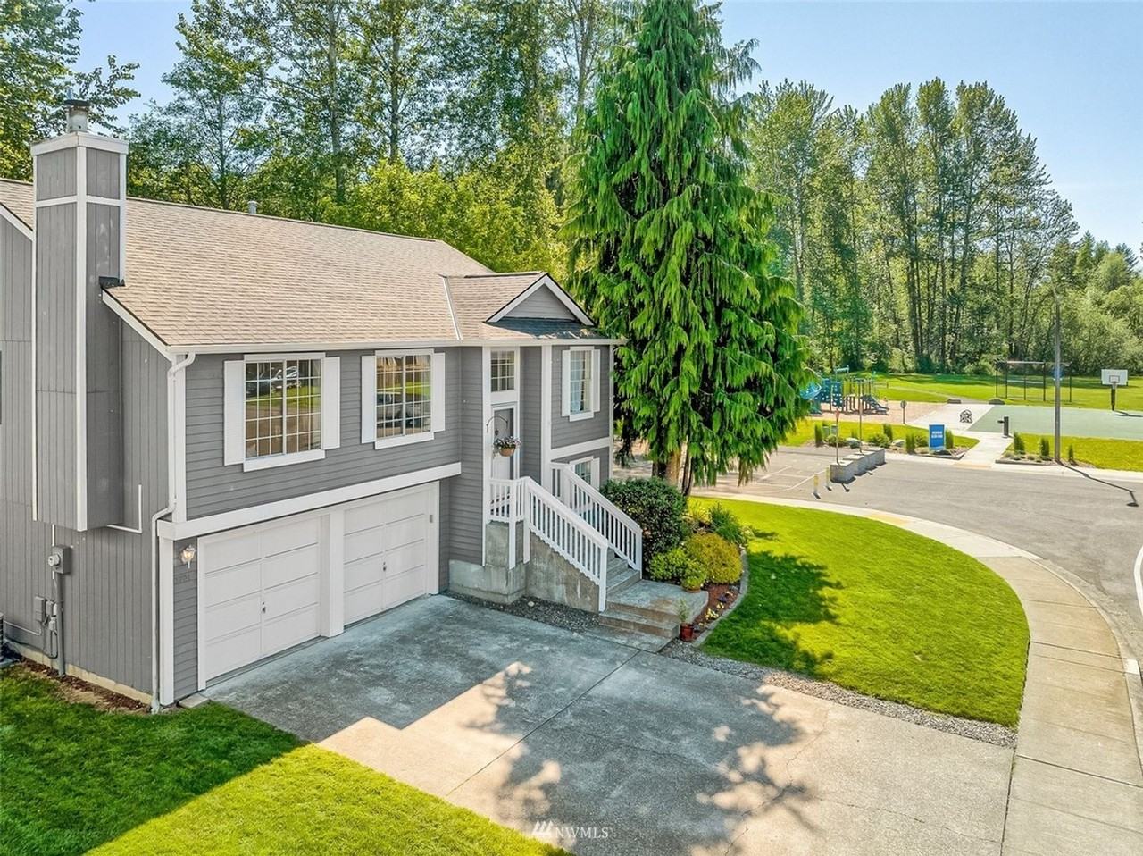 13701 Se 275th Pl - Photo 2 of 37