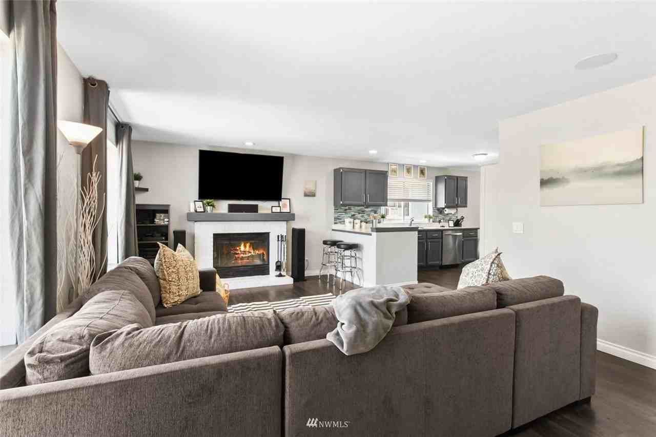 13701 Se 275th Pl - Photo 5 of 37