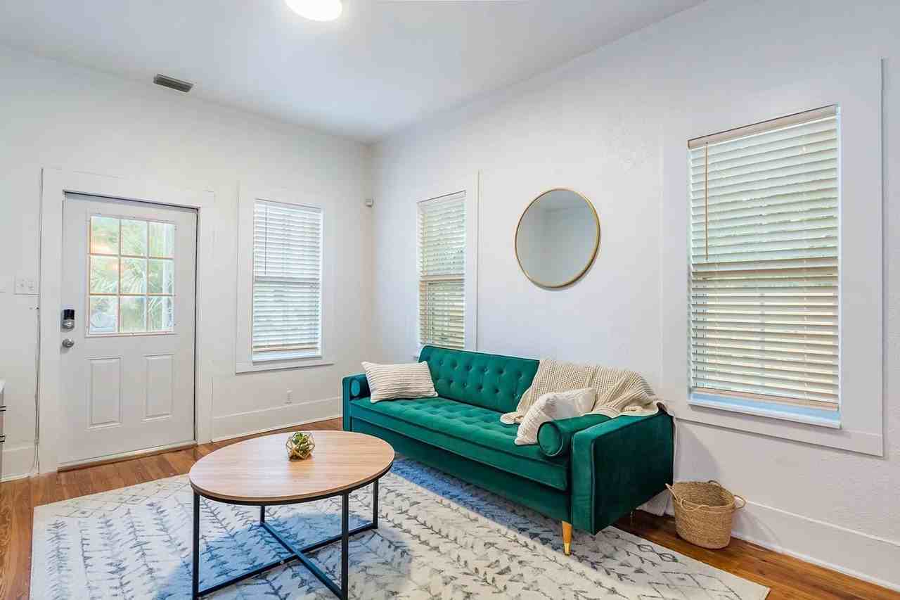 2812 N 27th St - Photo 5 of 25