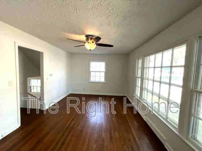 6749 N 34th St - Photo 4 of 15