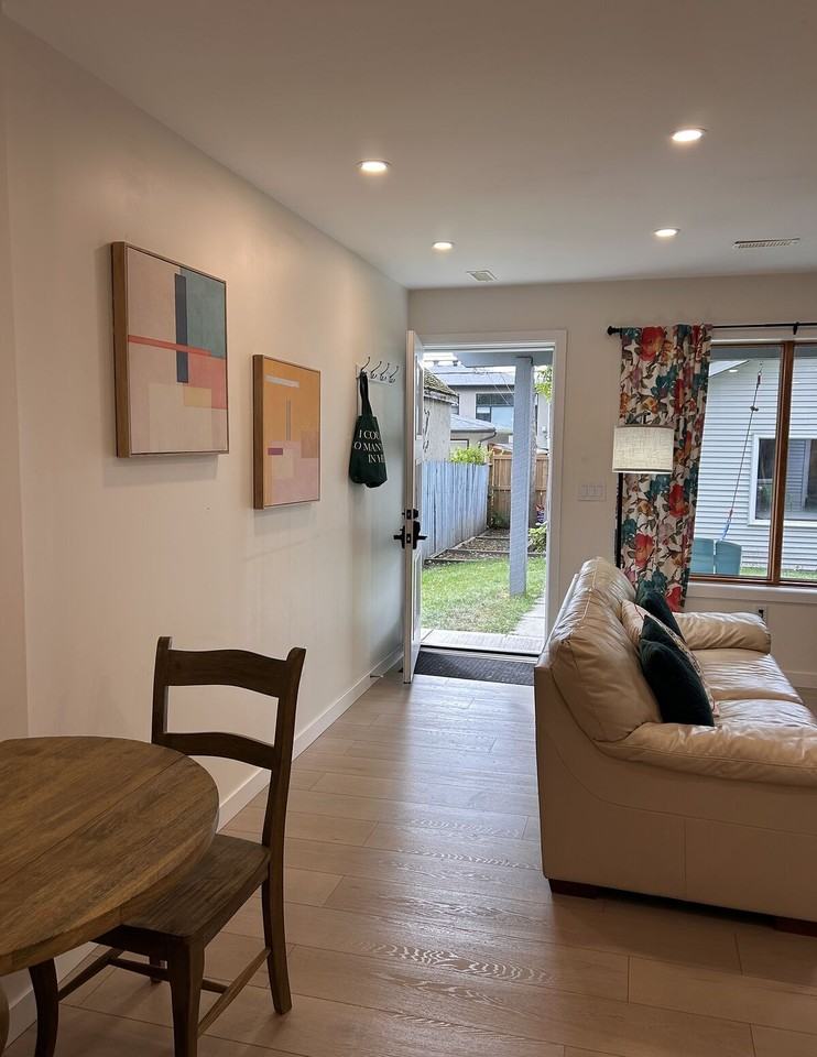 1733 30 Ave Sw - Photo 7 of 27