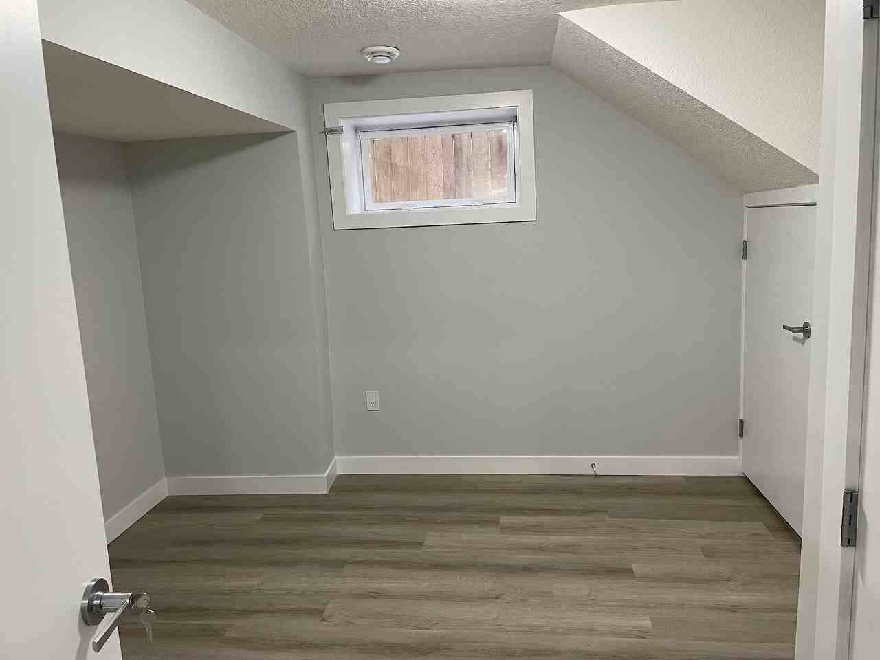 8523 79 St Nw - Photo 7 of 7