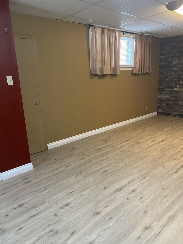 10723 64 Ave Nw - Photo 2 of 14