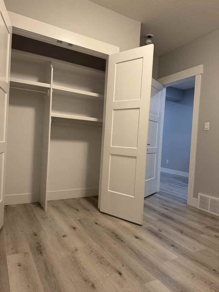 1823 24 St Nw - Photo 6 of 9