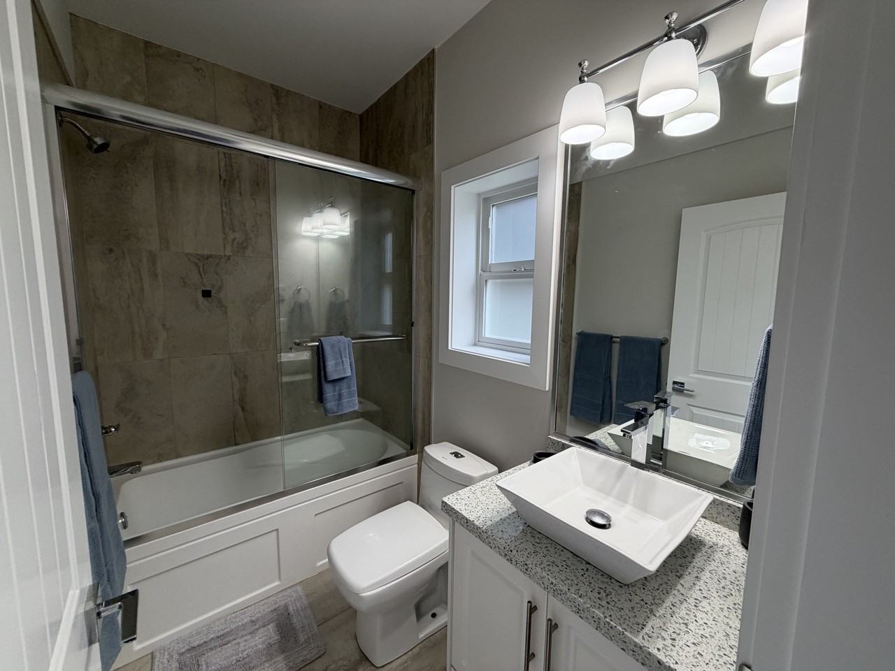 2127 East 46th Avenue - Photo 4 of 15