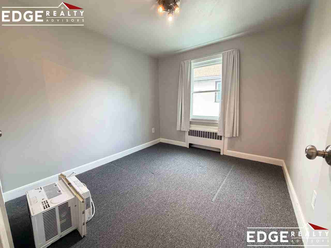15 Surrey St #2 - Photo 4 of 8