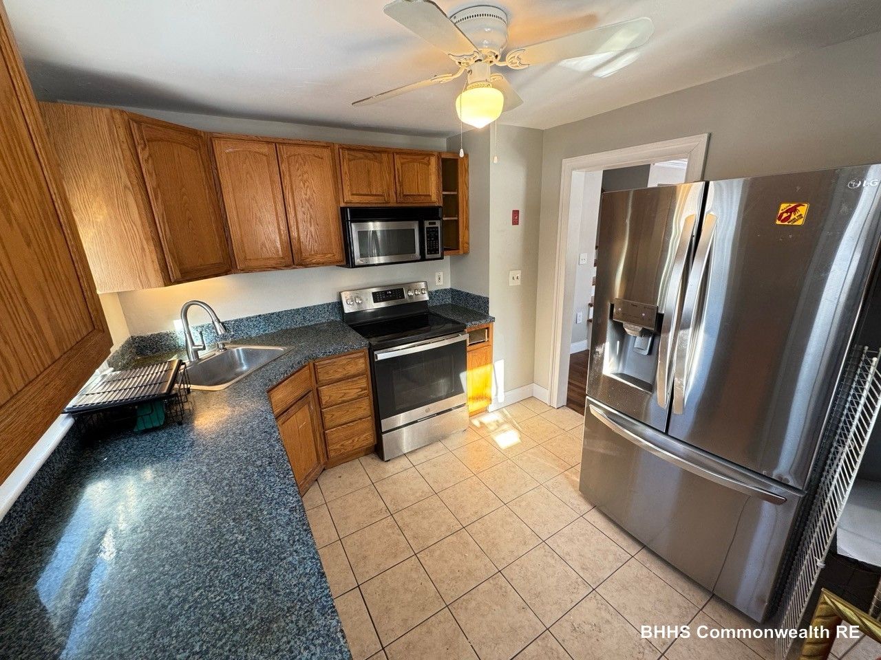 1547 Liberty St - Photo 5 of 13