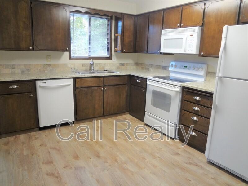 10905 E 33rd Ave - Photo 4 of 12