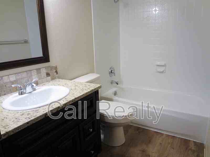 10905 E 33rd Ave - Photo 7 of 12