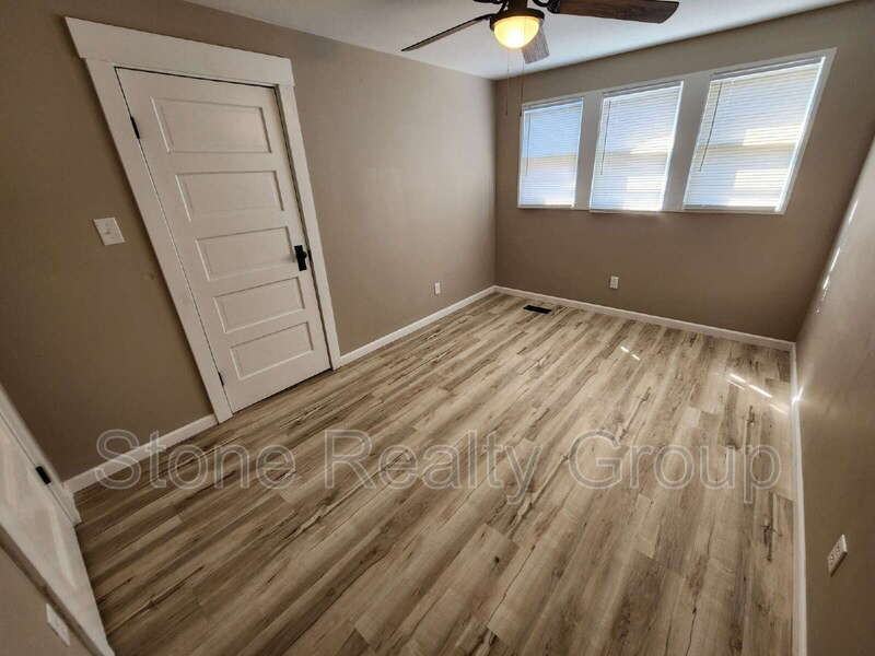 2225 N 11th St - Photo 6 of 14