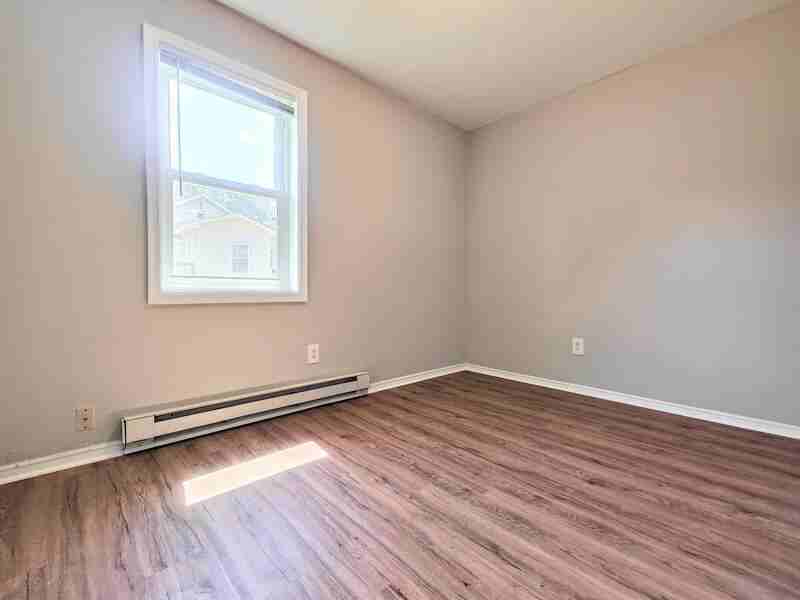 4437 Layola Ave - Photo 7 of 10