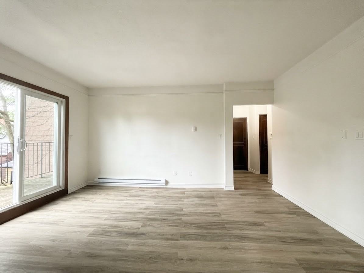73 Roncesvalles Ave #2 - Photo 3 of 23
