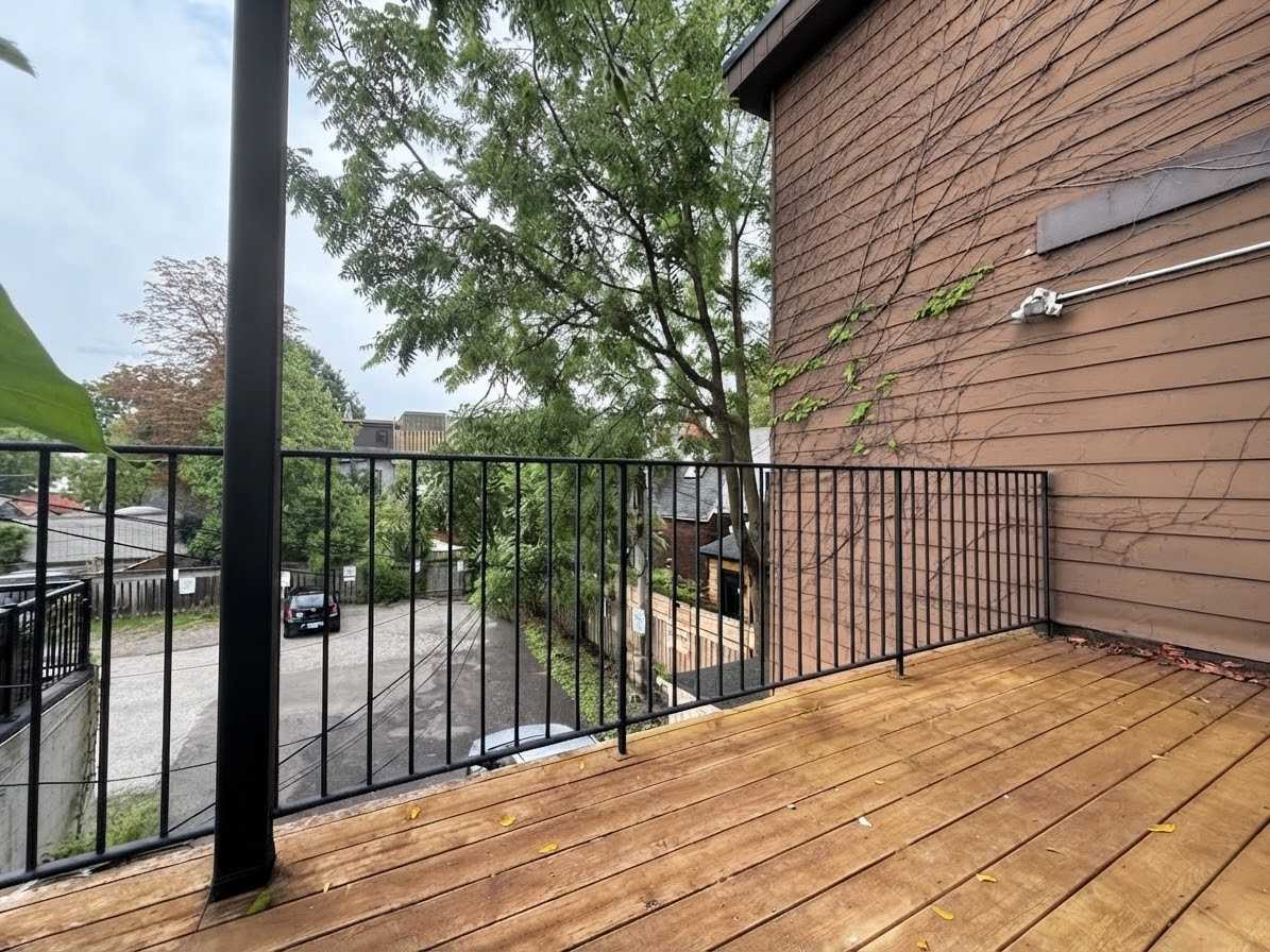 73 Roncesvalles Ave #2 - Photo 4 of 23