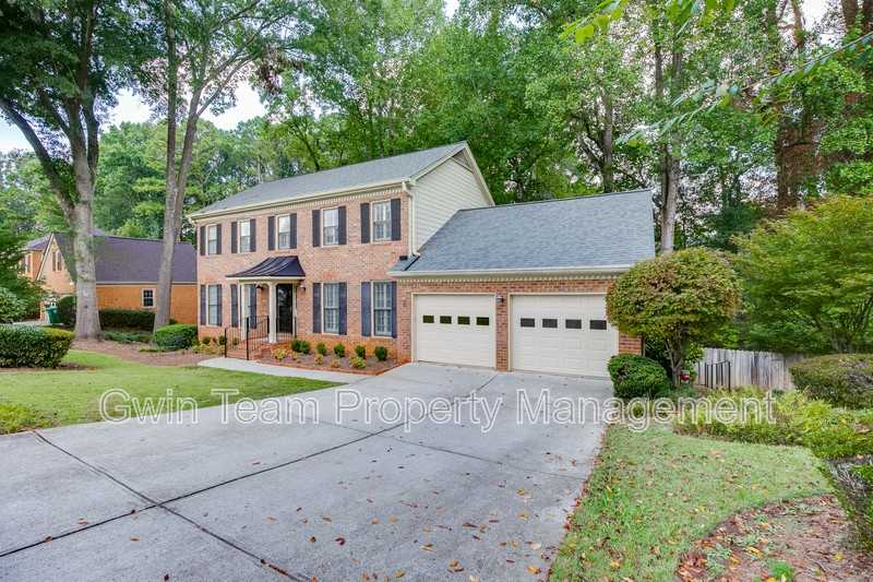 766 Chesterfield Dr - Photo 2 of 45