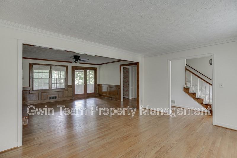 766 Chesterfield Dr - Photo 7 of 45