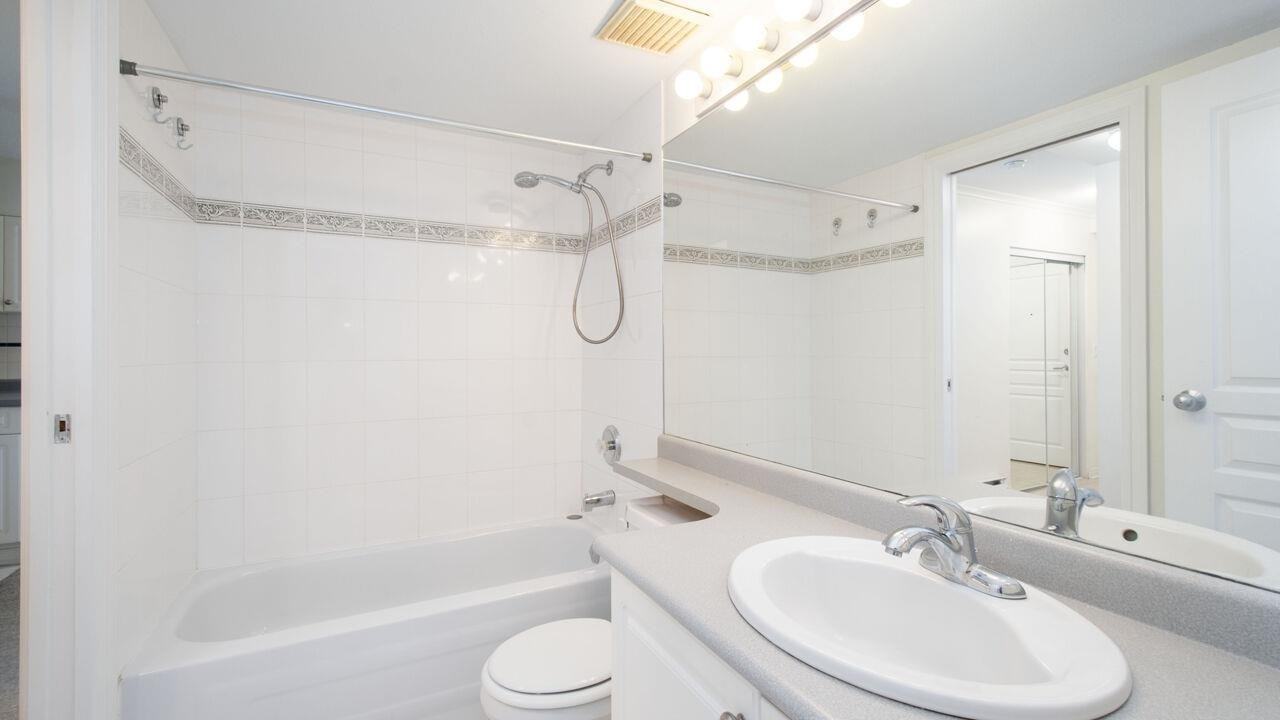4148 Norfolk Street #402 - Photo 7 of 11