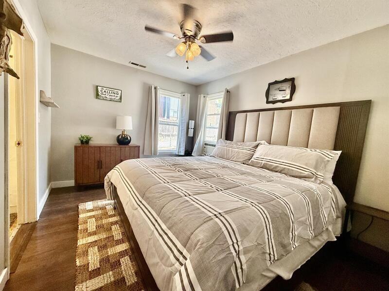 265 Southeast, #265S700 - Photo 2 of 6