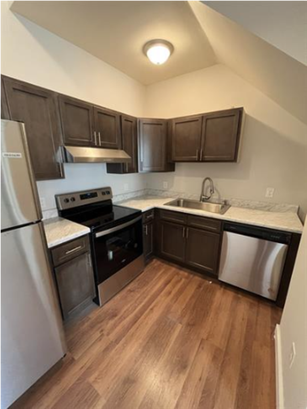 110 Lark St - Photo 2 of 8