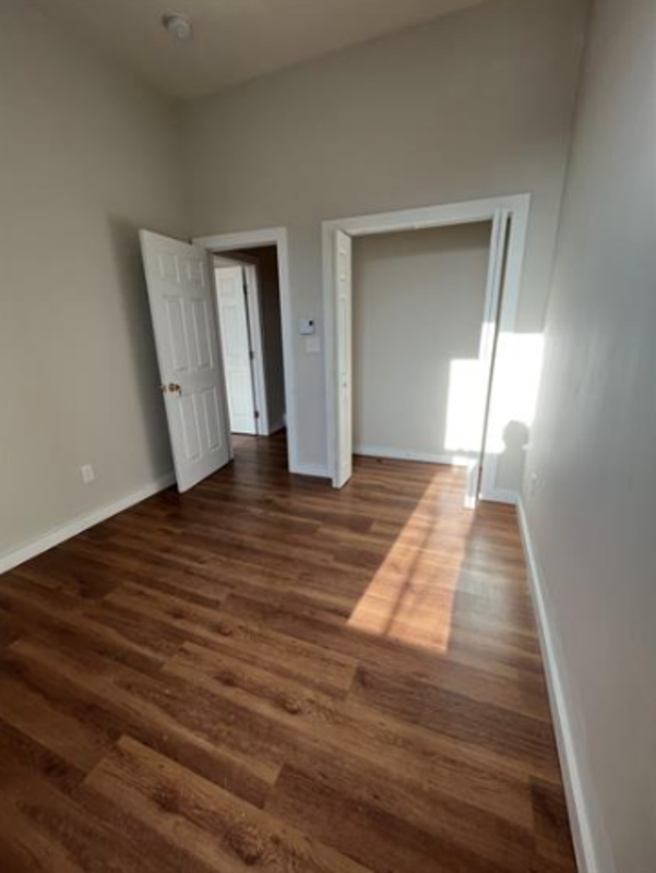 110 Lark St - Photo 7 of 8