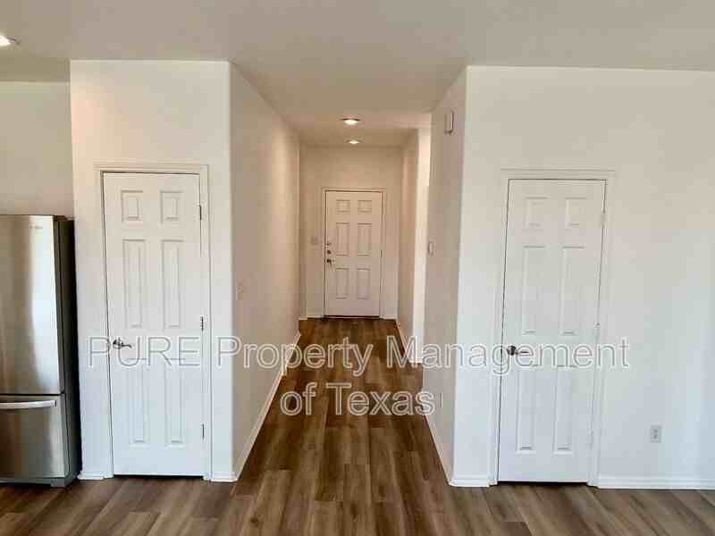 11501 Murron Dr - Photo 2 of 19