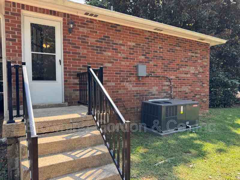 118A Lincoln Ct - Photo 3 of 16
